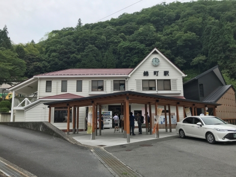錦町駅舎